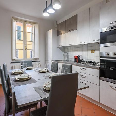 Heart Of Lucca Style Whitin The Walls Εξωτερικό φωτογραφία